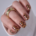 Golden Savage - S Squoval short squoval press-on nails