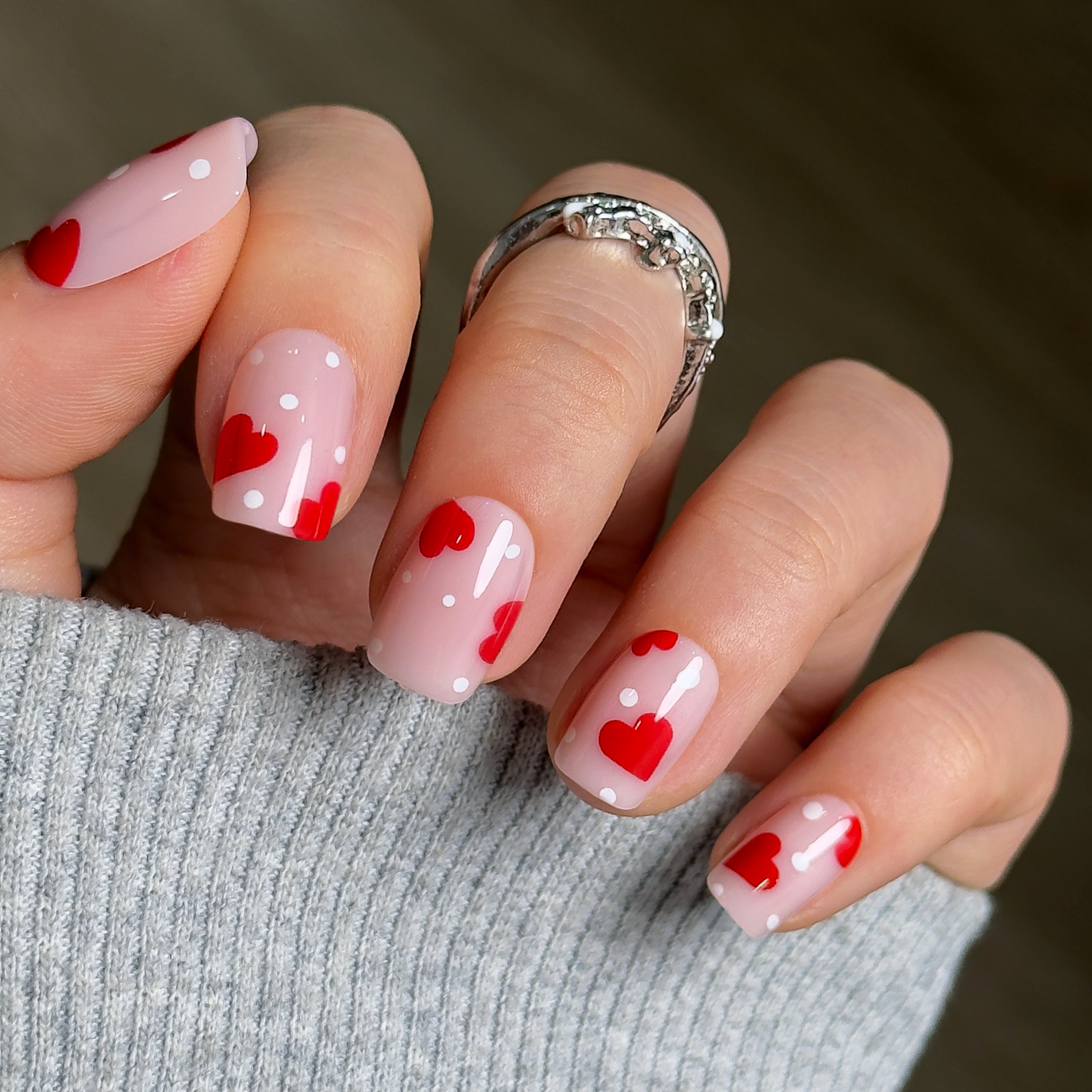 Heart Polka short squoval nail detail