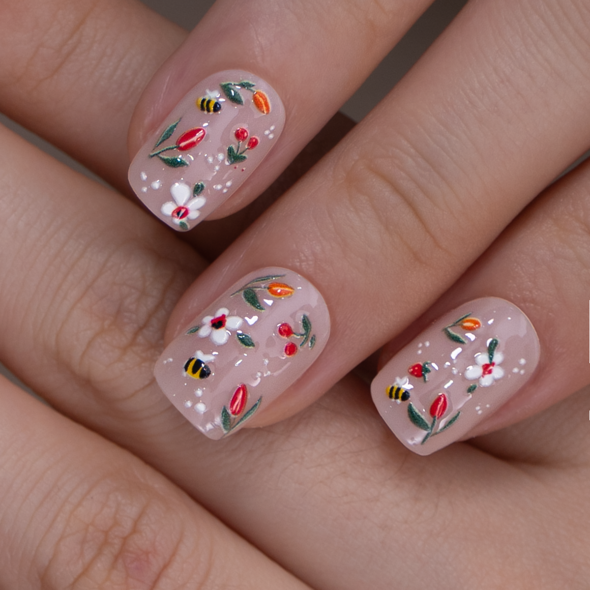 Designer s Pick | Honey Blossom S Squoval squoval press-on nails