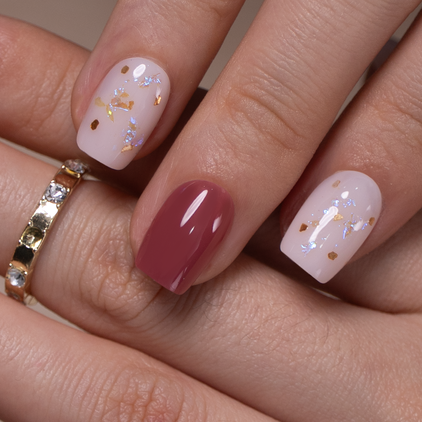 Honey Drift short squoval nail detail