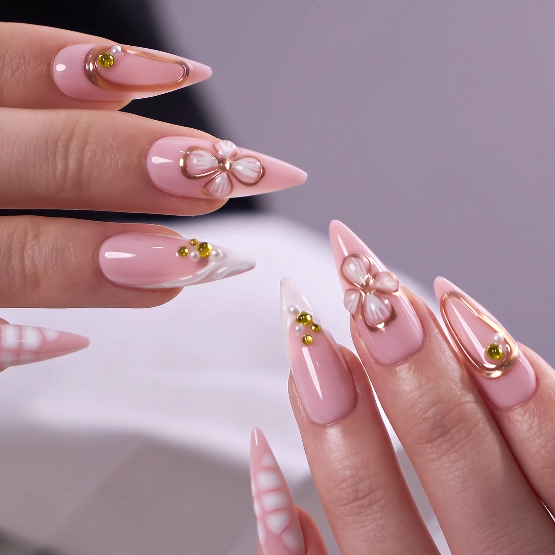 Designer s Pick | Ivory Bloom L Stiletto stiletto press-on nails