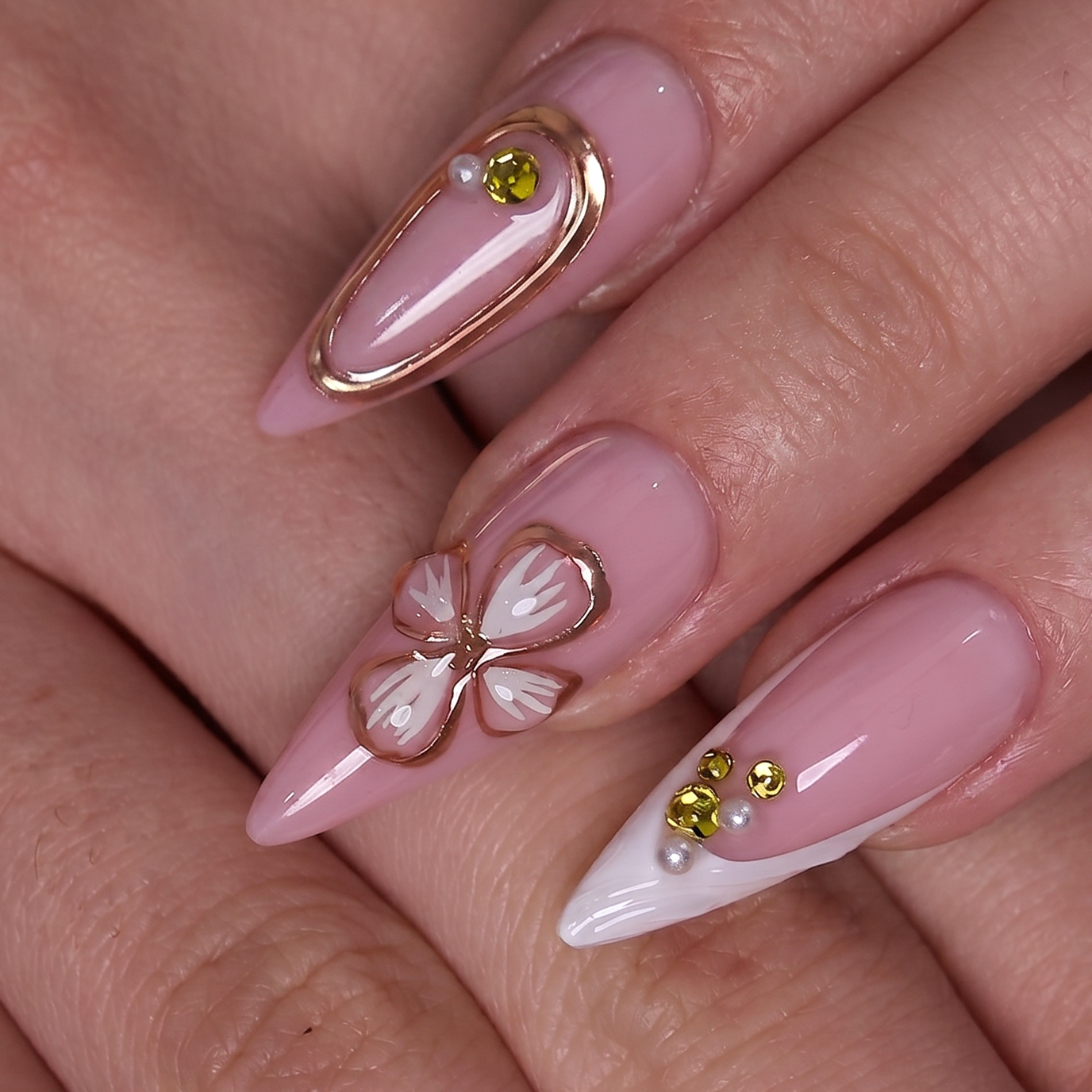 Designer s Pick | Ivory Bloom L Stiletto stiletto press-on nails