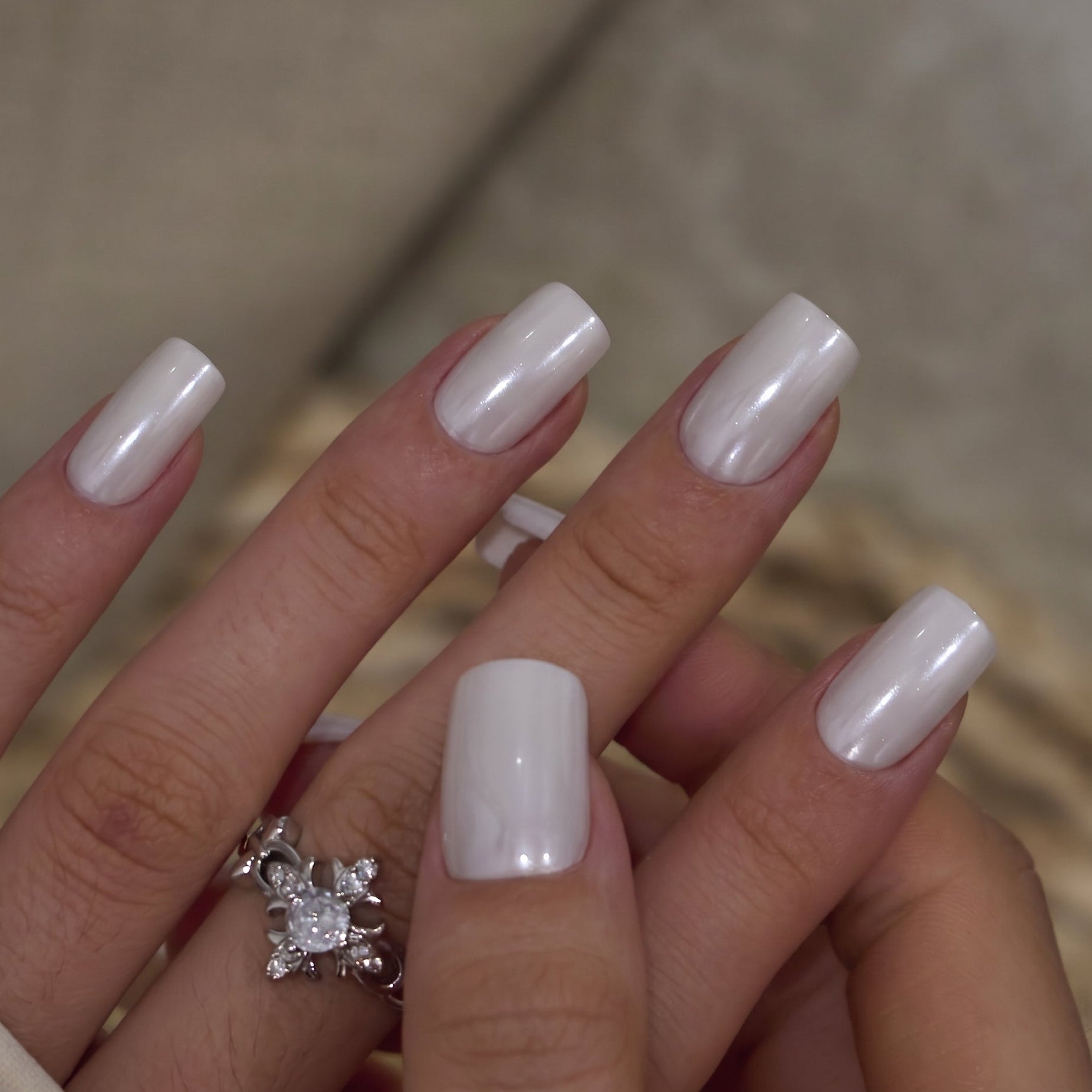 Ivory Edge M Squoval medium squoval press-on nails