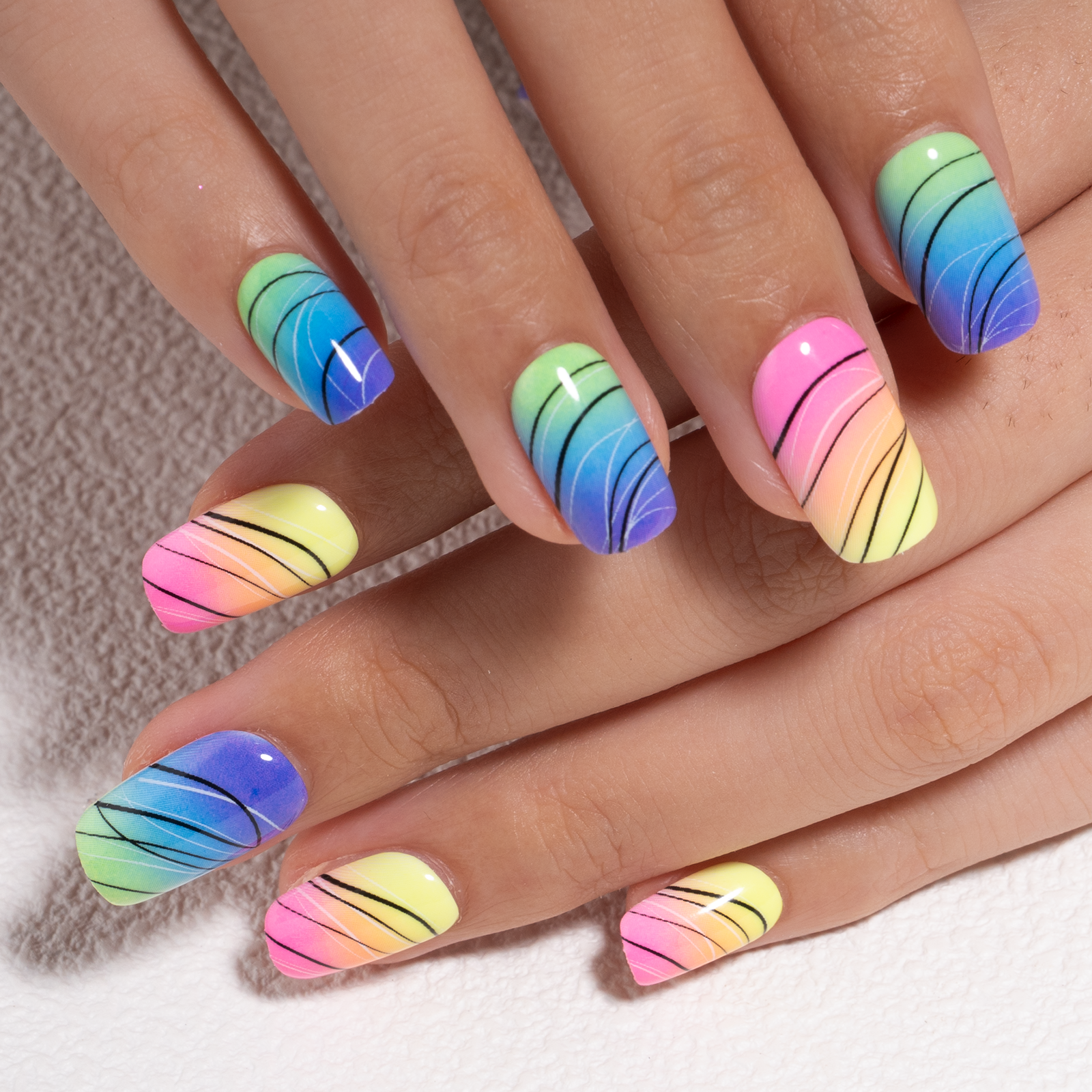 Jumping Lines medium squoval press-on nails from the side