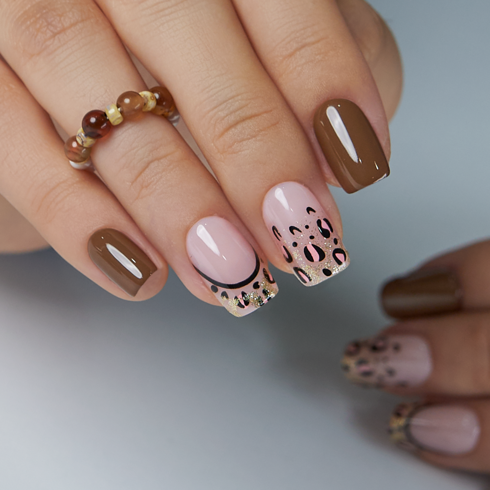Leopard Temptation medium squoval nail detail