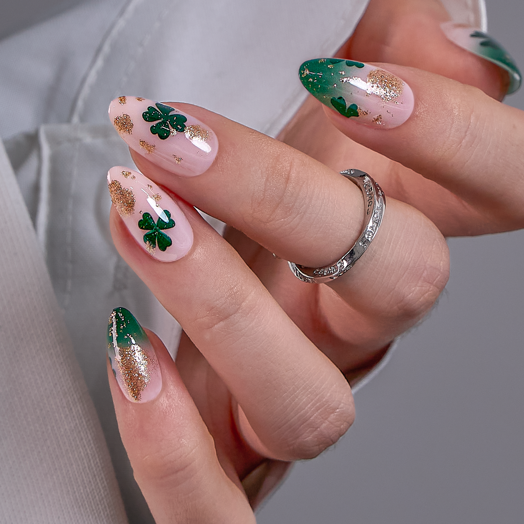 Lucky Charm short almond press-on nails