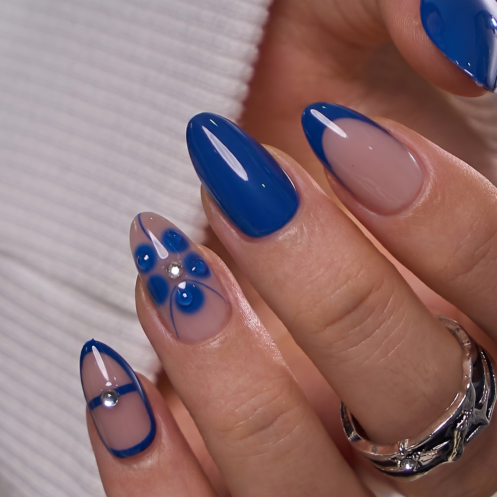 Misty Petal S Almond almond press-on nails
