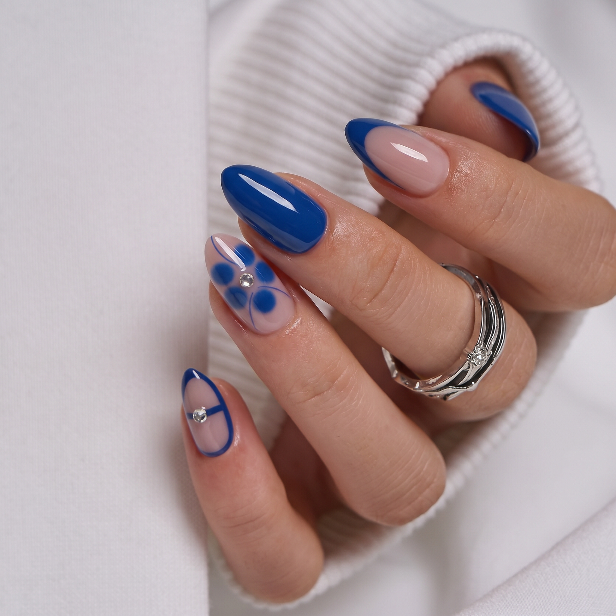 Misty Petal S Almond almond press-on nails