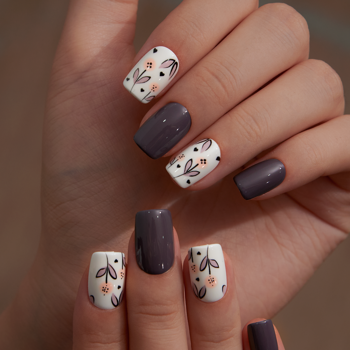 Mocha Bloom short squoval press-on nails from the side