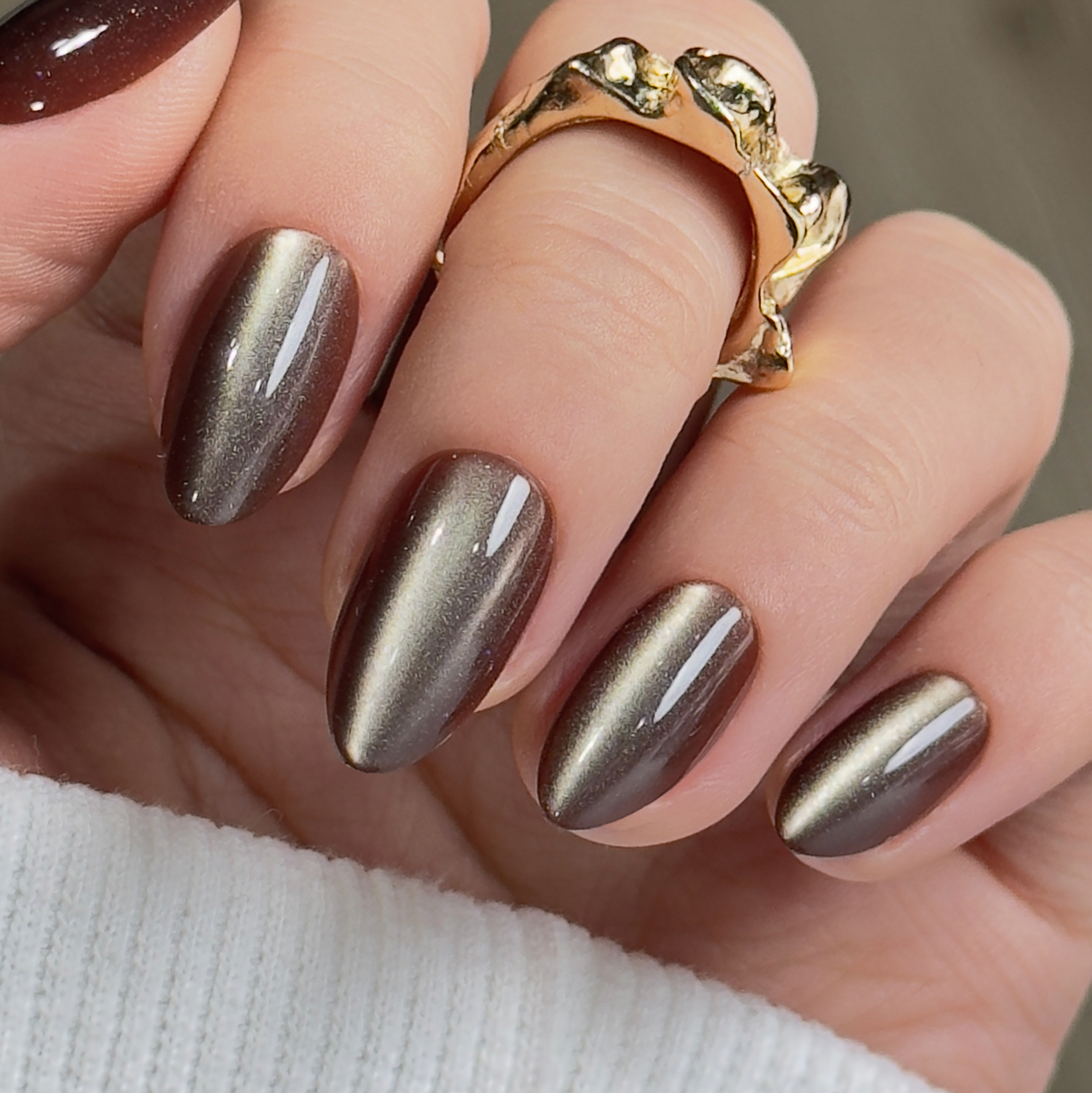 Mocha Cat Glow | Lirenail Press-On Nails