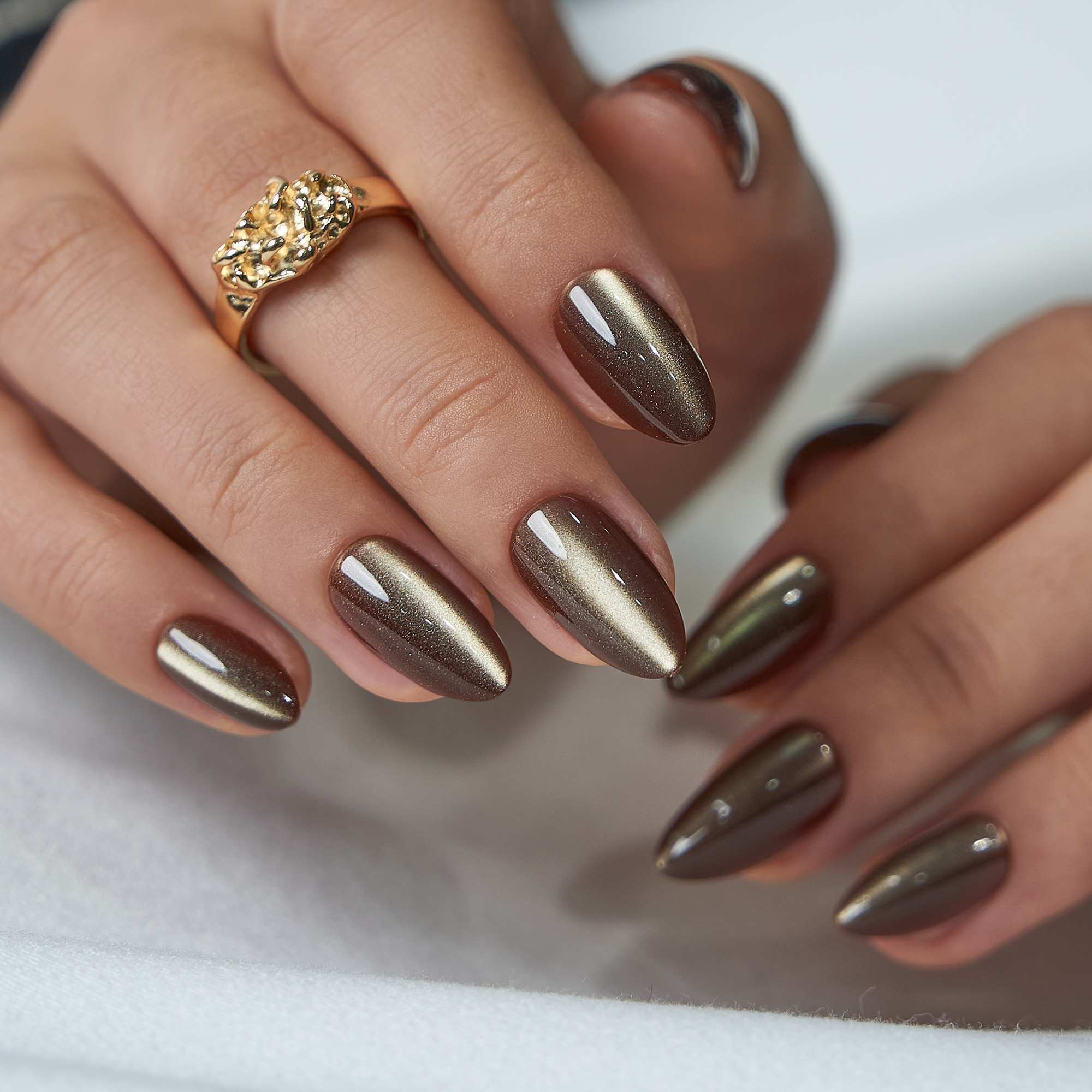 Mocha Cat Glow | Lirenail Press-On Nails
