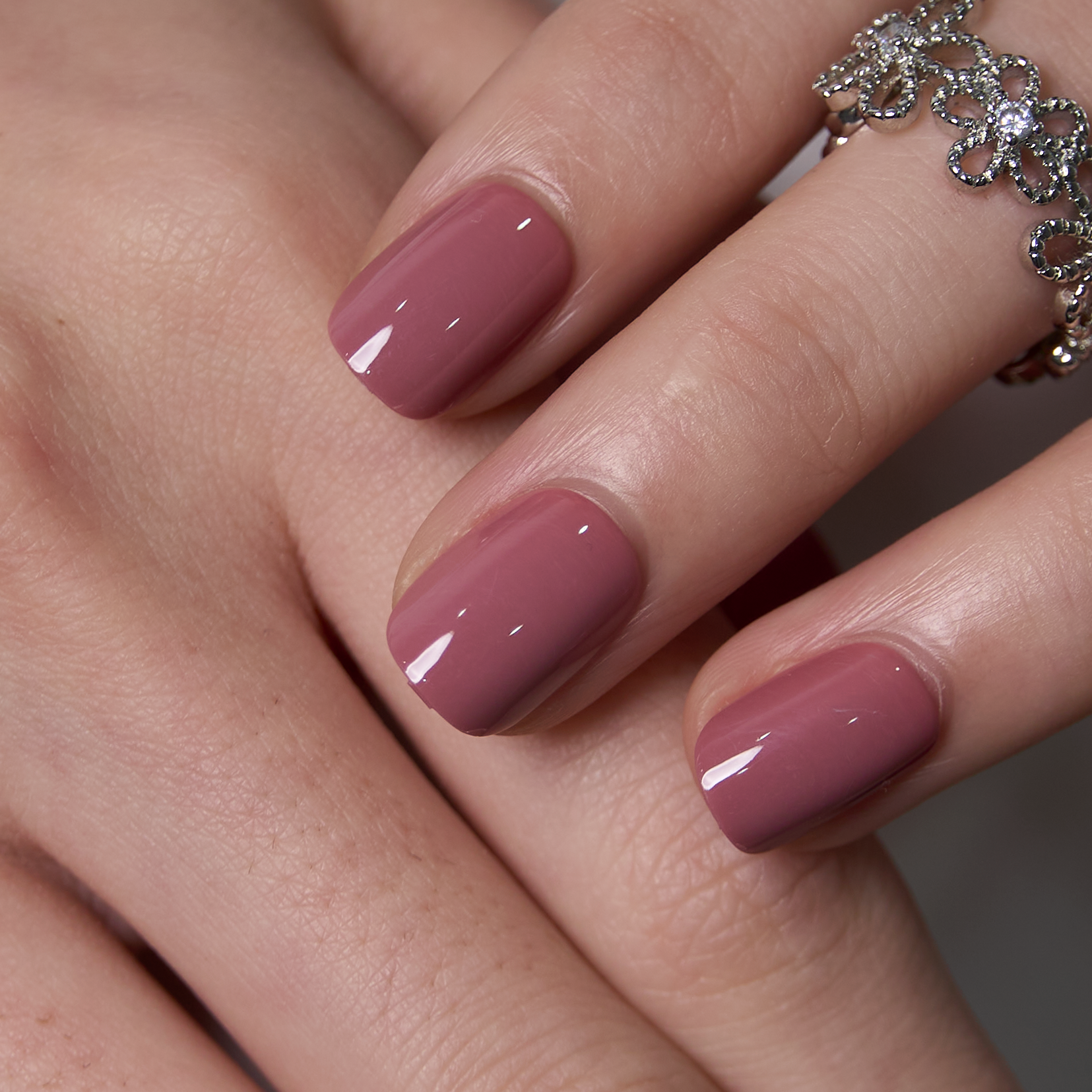Muted Blush RS Squoval squoval press-on nails