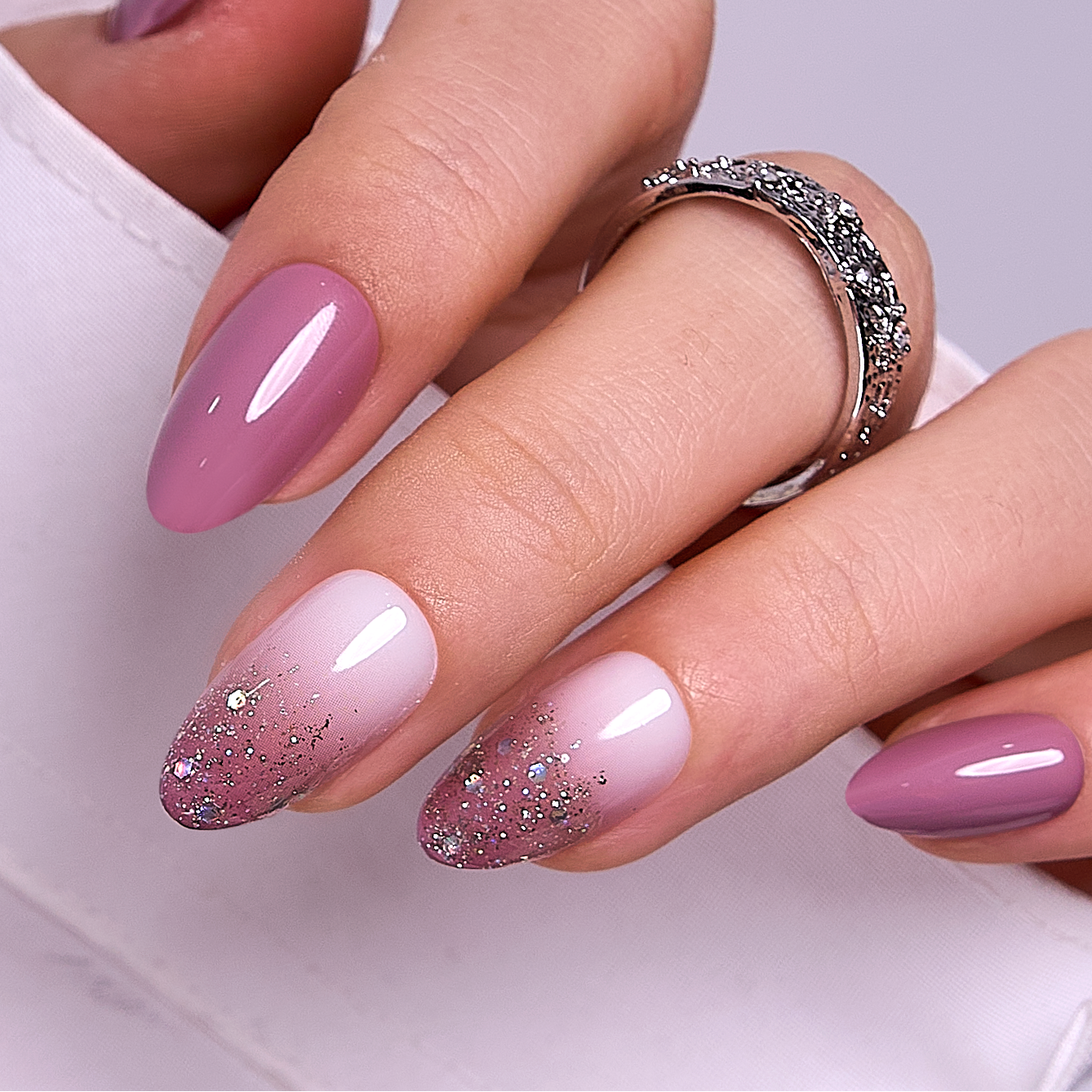 Mysterious Pink short almond press-on nails