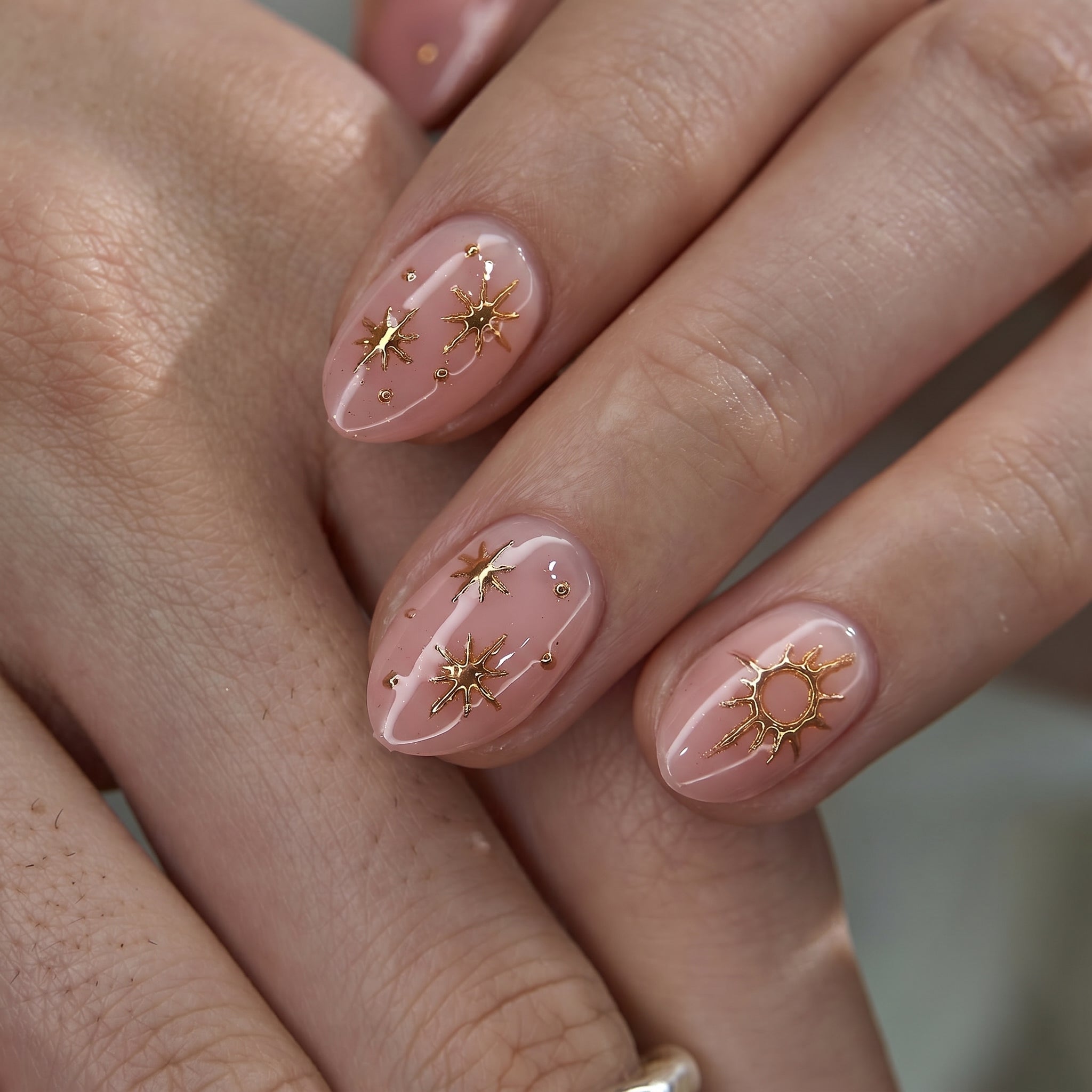 Designer s Pick | Mystic Dawn RS Almond almond press-on nails