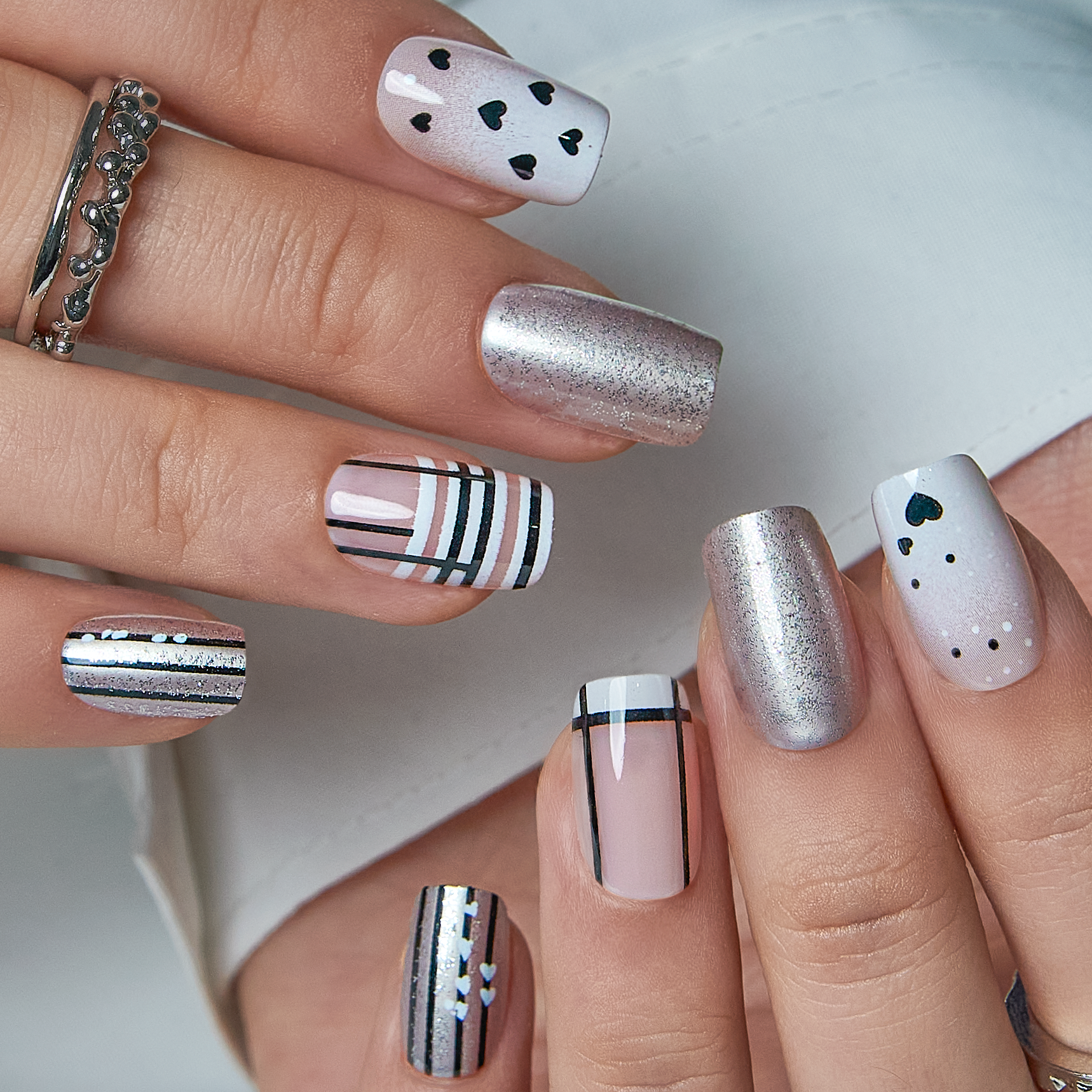 Nude Spark Line medium squoval press-on nails