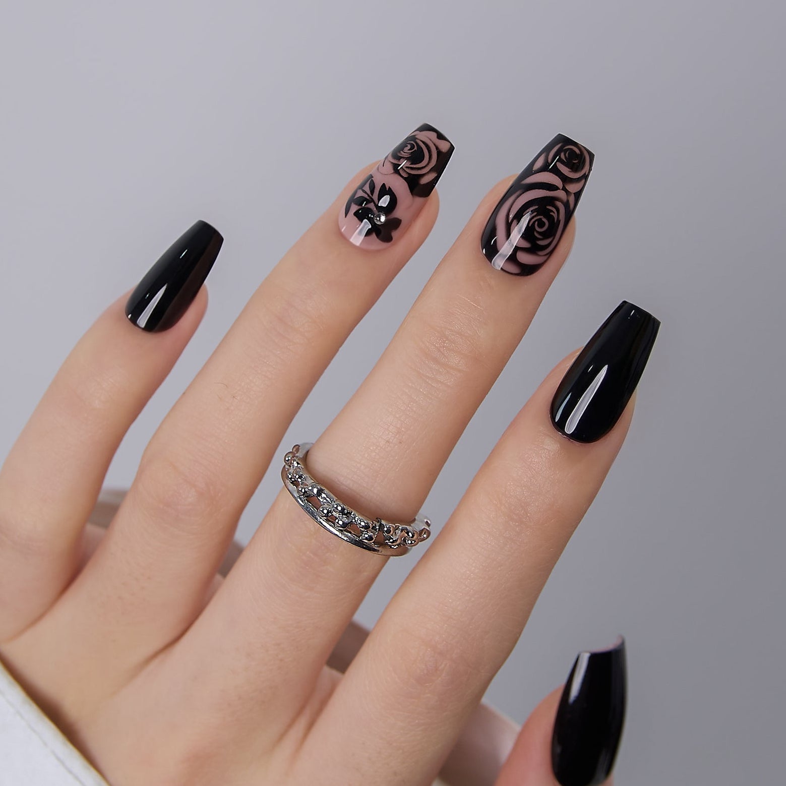 Obsidian Rose M Coffin medium coffin press-on nails
