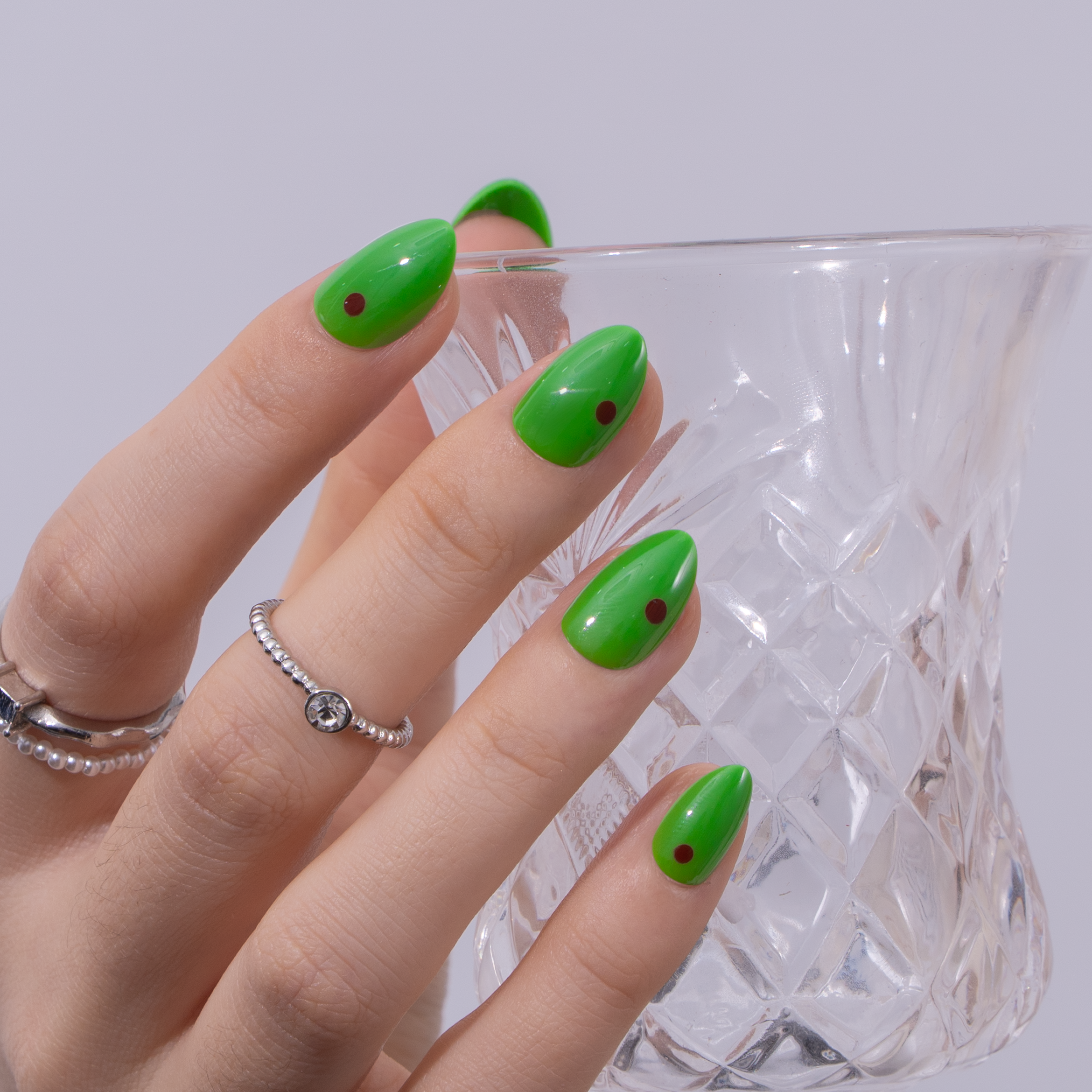 Olive Martini RS Almond almond press-on nails