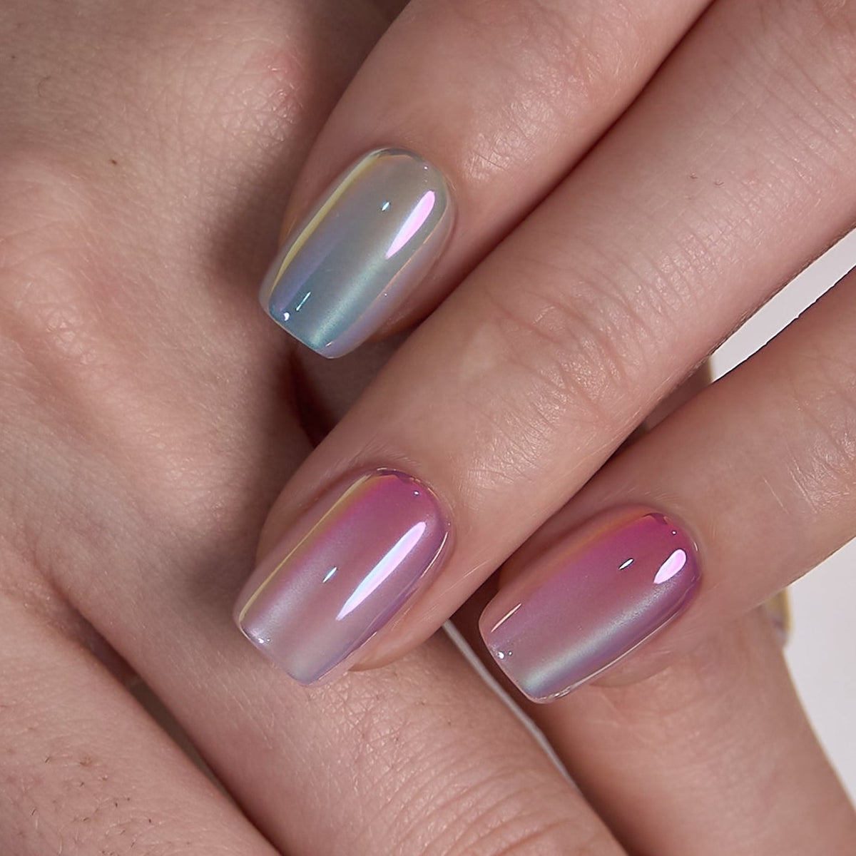Opal Glow S Squoval short squoval press-on nails