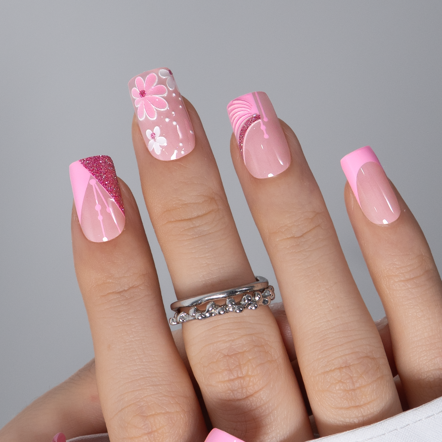 Pink Symphony M Squoval squoval press-on nails