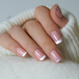 Sparkle French – short Squoval nail detail