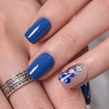 Midnight Sparkle – short Squoval nail detail