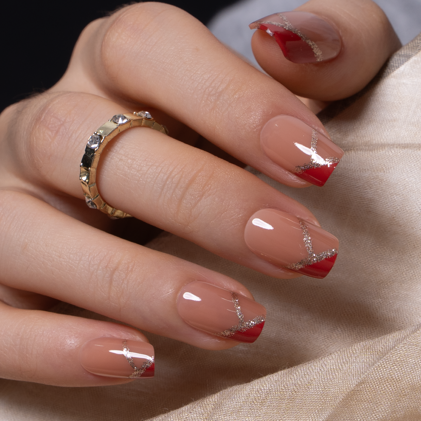 Red Glam M Squoval squoval press-on nails