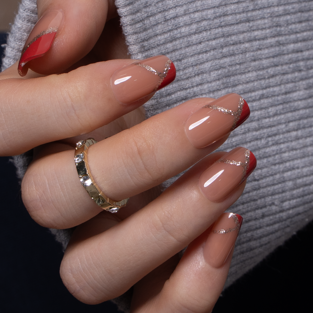 Red Glam M Squoval squoval press-on nails