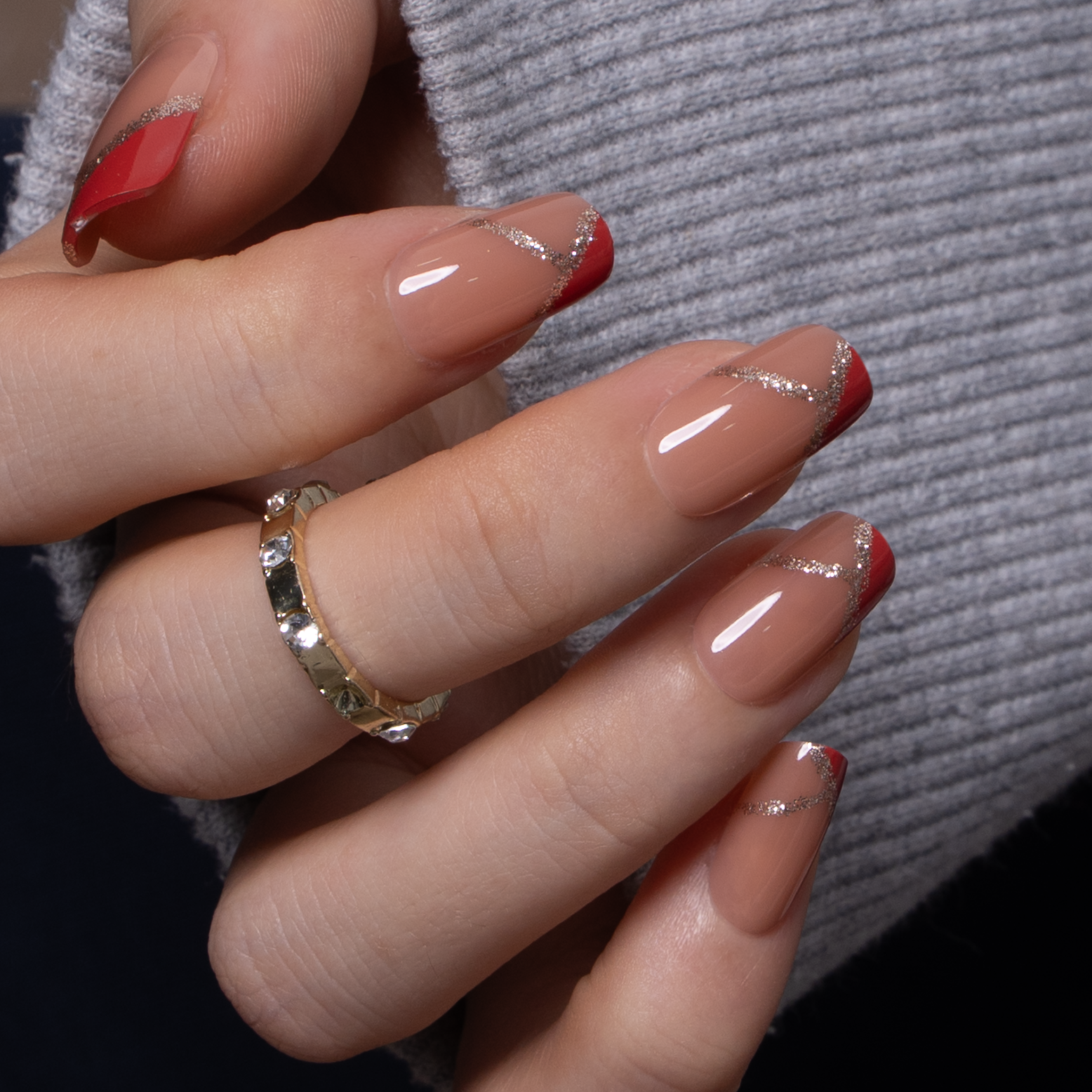 Red Glam M Squoval squoval press-on nails