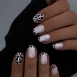 Leopard Chic – short Squoval nail detail