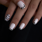 Leopard Chic – short Squoval press-on nails packaging