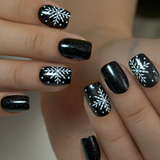 Starry Snowflakes – short Squoval nail detail