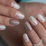 Snowflake Luxe – short Oval press-on nails