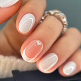 White Heart S Oval oval press-on nails