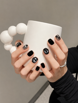 Black Square Short press-on nails by Lirenail - detail view