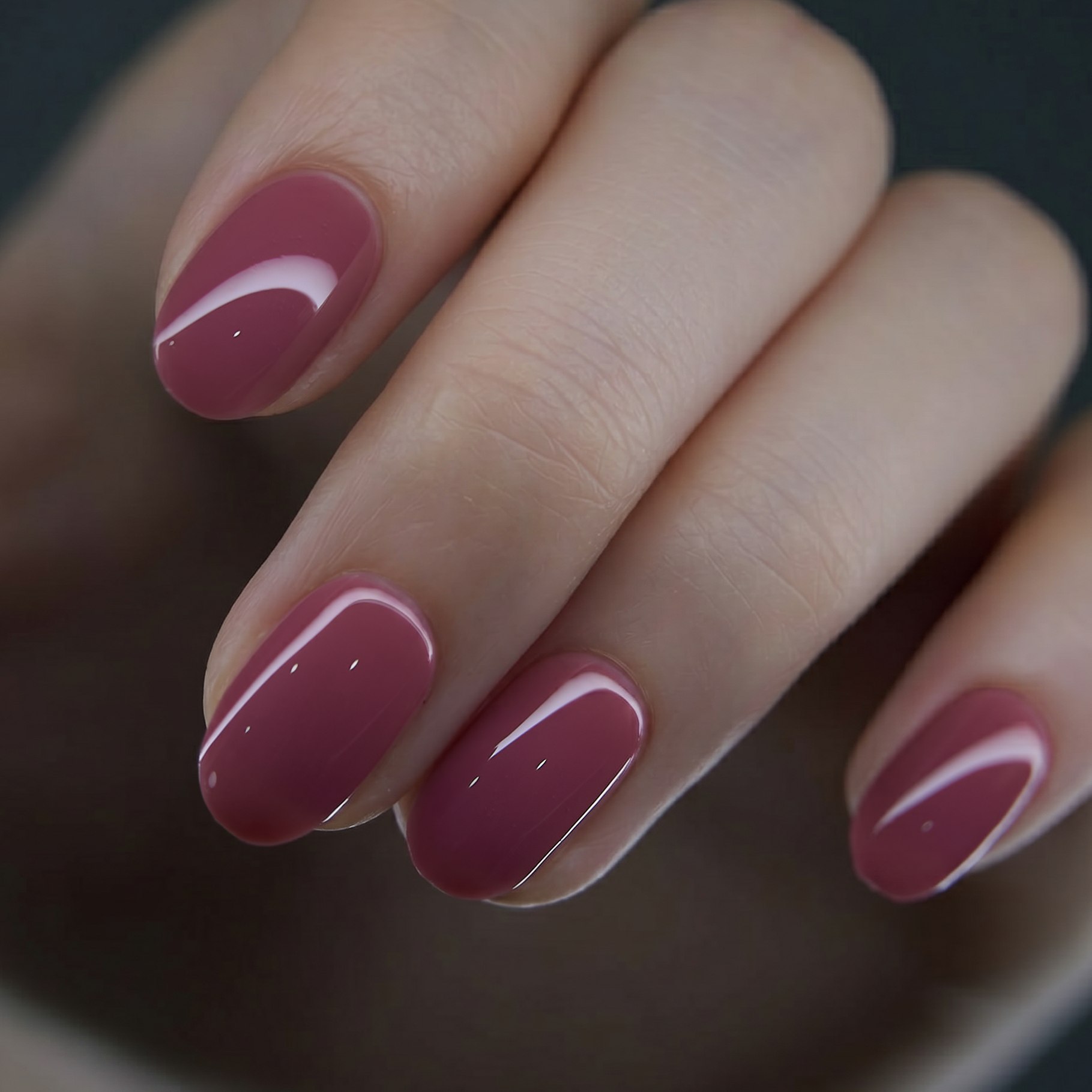 Plum Shine Gel – short Oval press-on nails