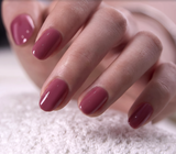 Plum Shine Gel – short Oval nail detail