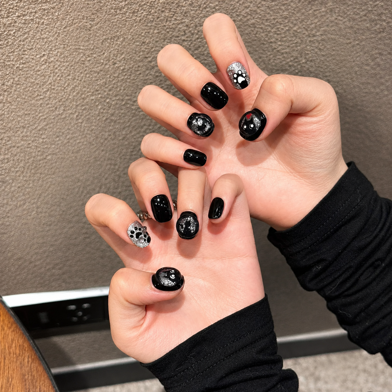 Black Square Short press-on nails by Lirenail - front view