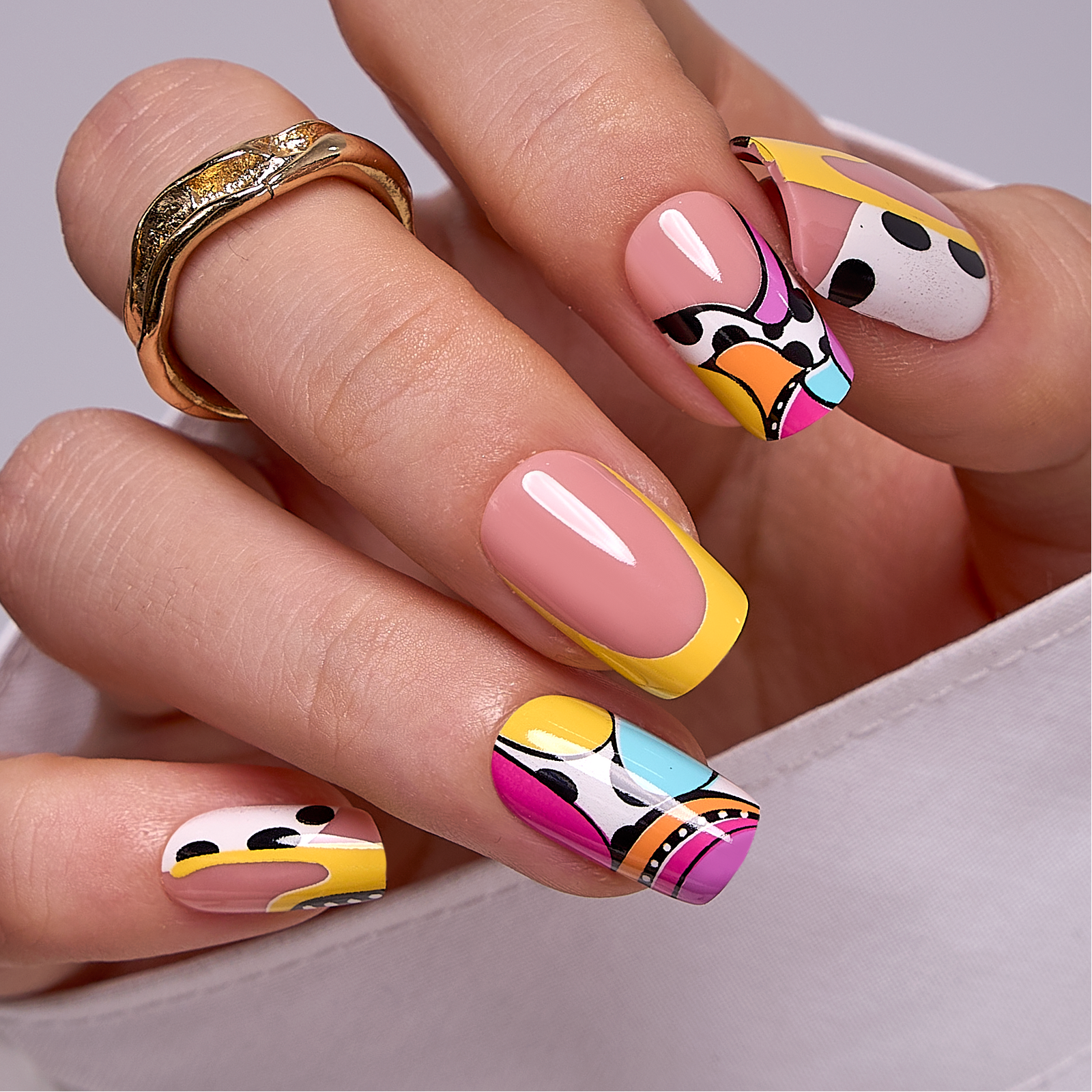 Retro Color Pop – M Squoval