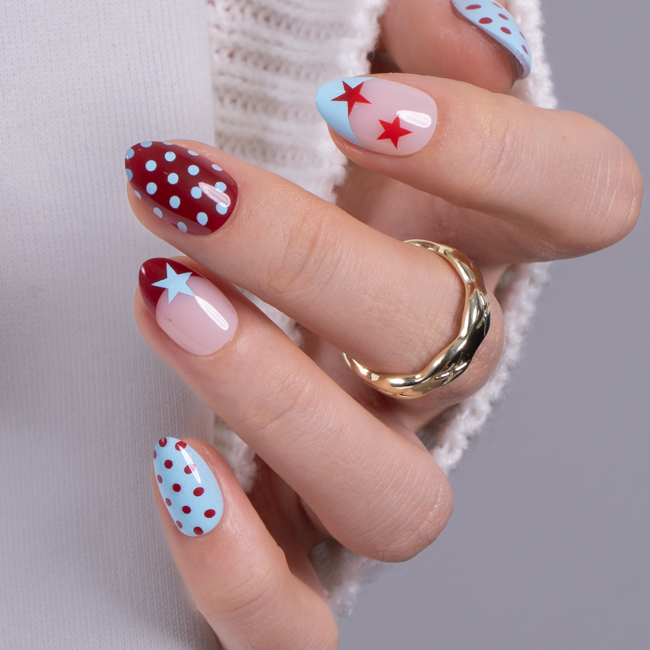 Retro Star RS Almond almond press-on nails