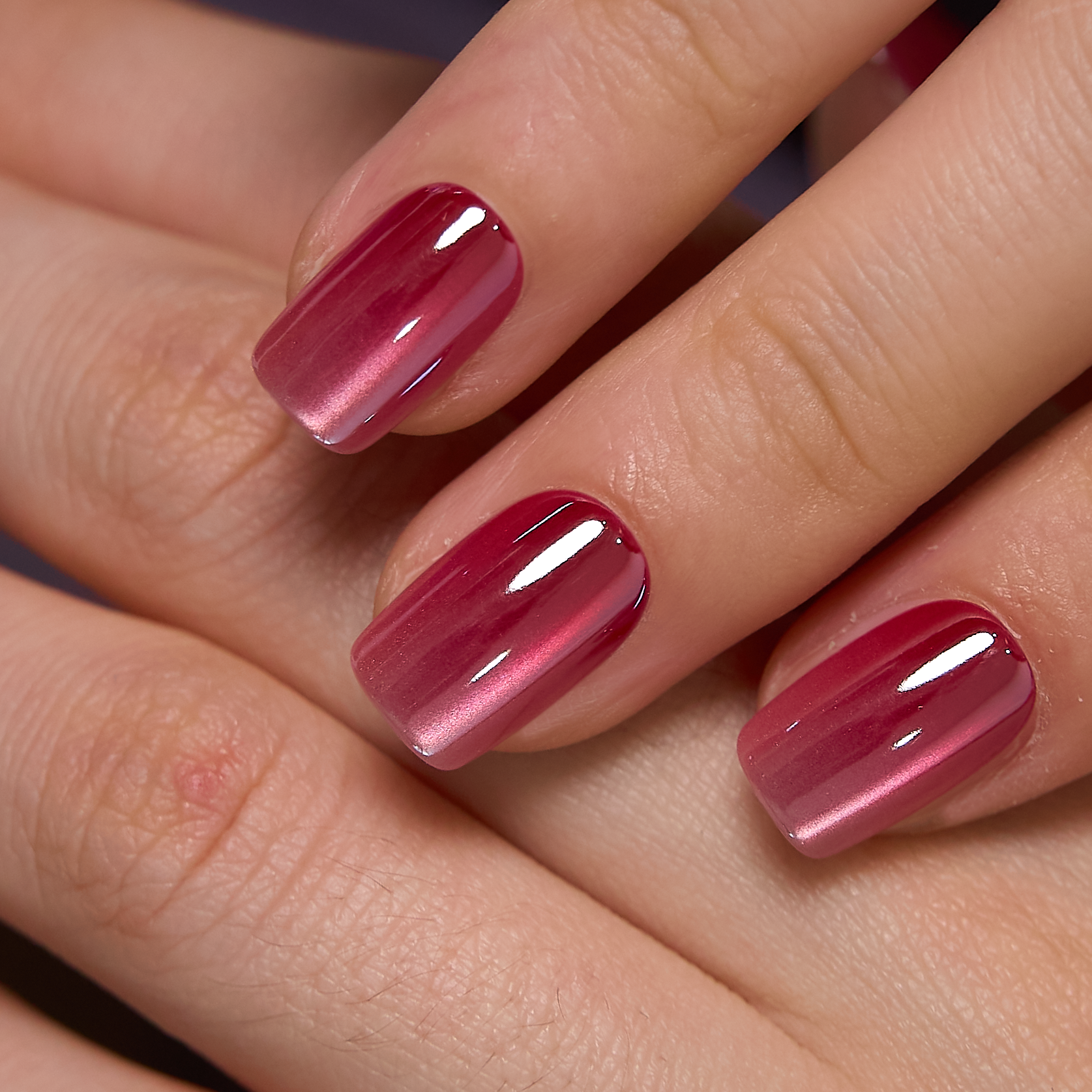 Ruby Chrome S Squoval squoval press-on nails