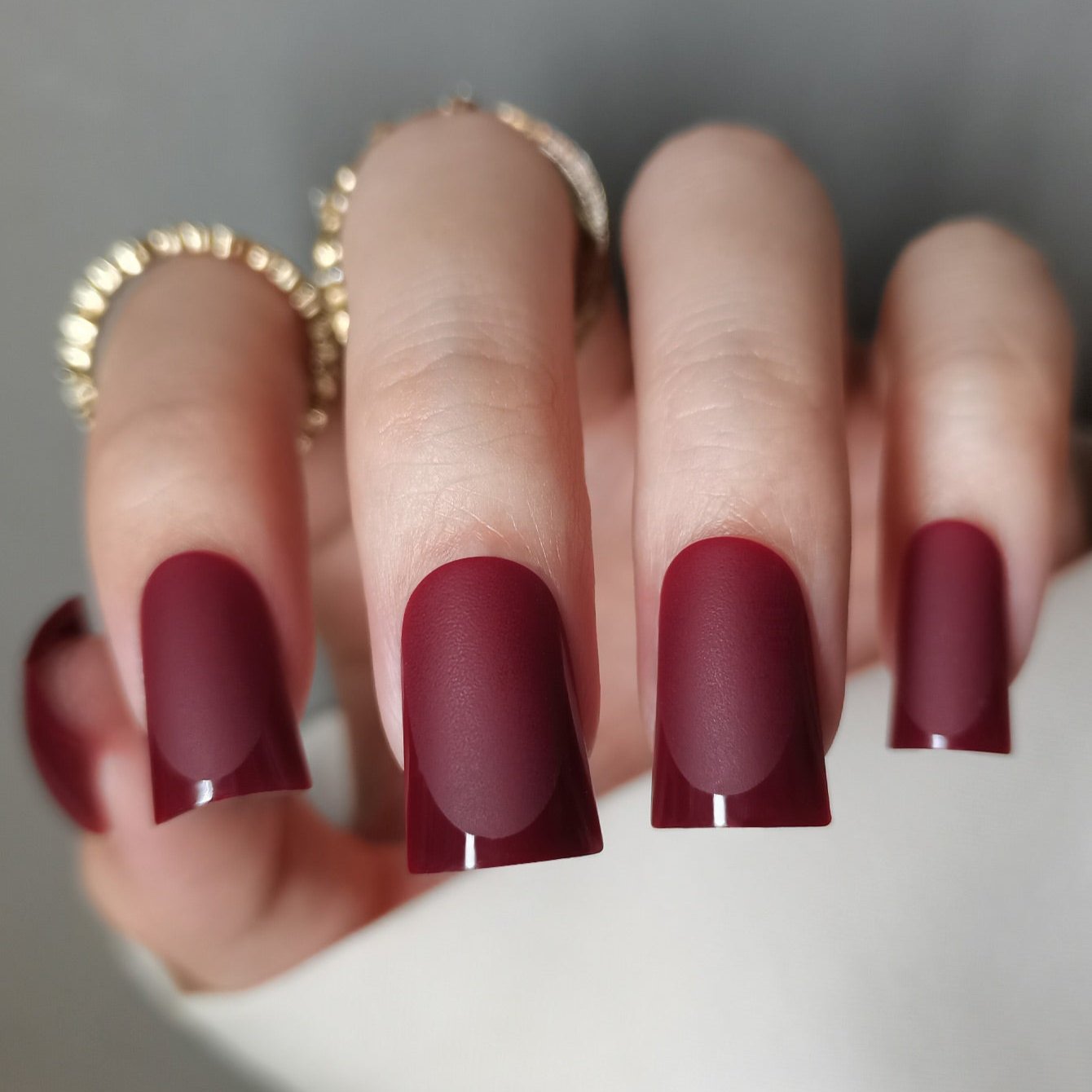 Ruby Tip Charm M Duckbill press-on nails