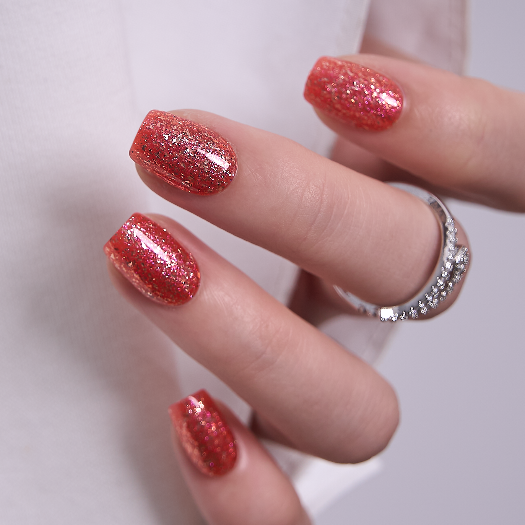 Scarlet Blaze S Squoval squoval press-on nails