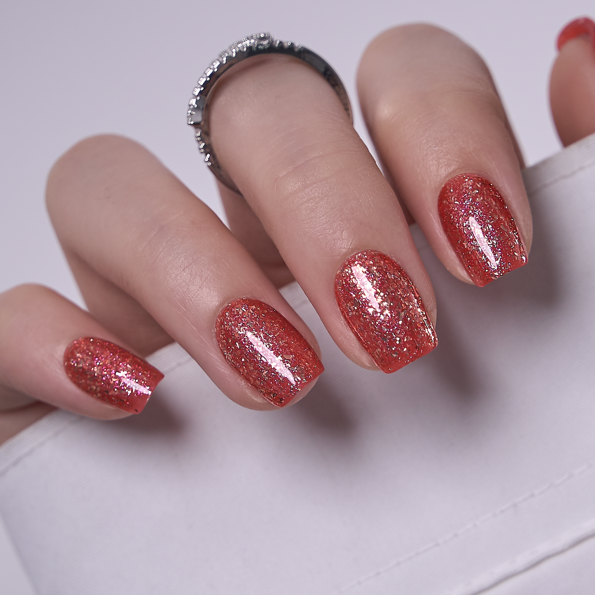 Scarlet Blaze S Squoval squoval press-on nails