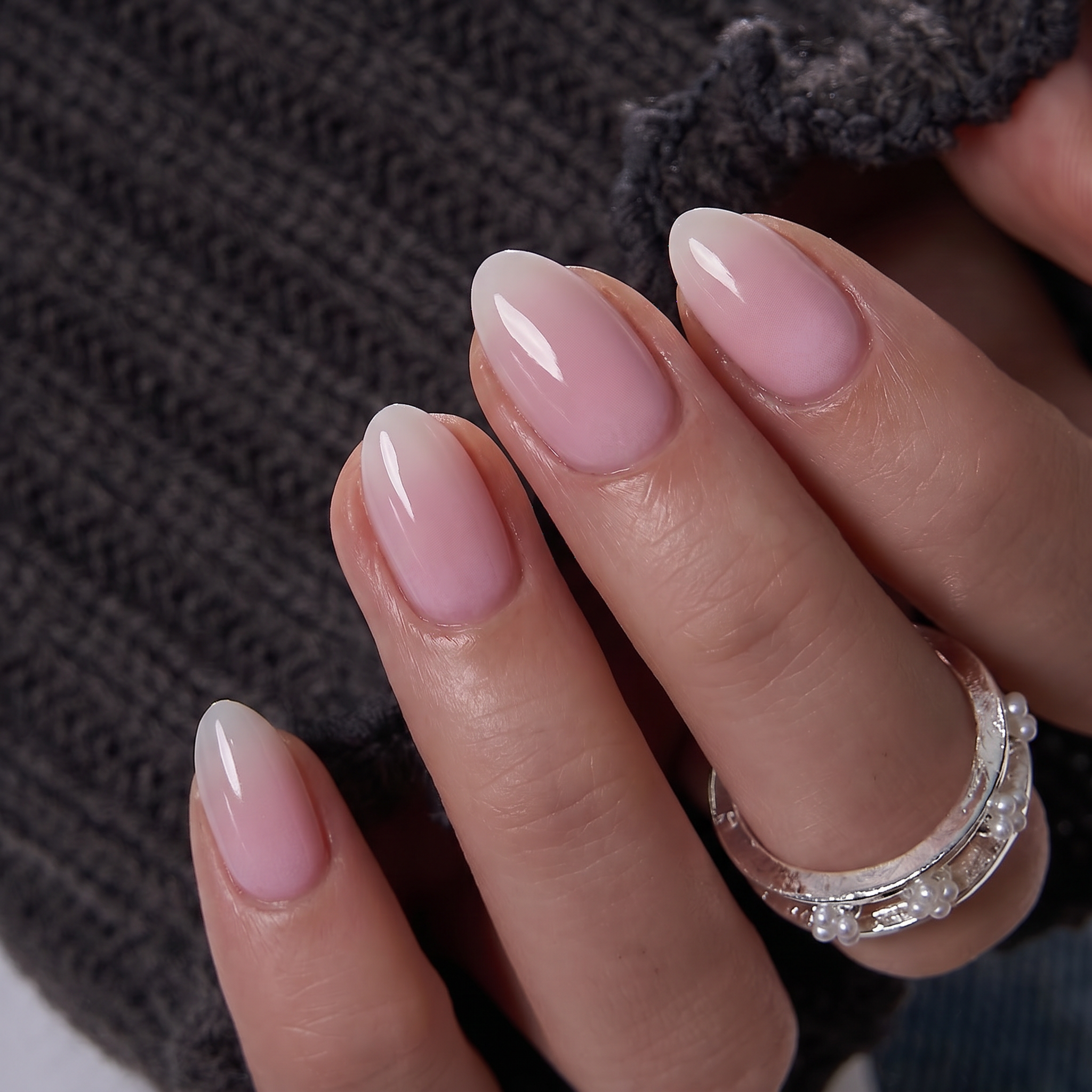Silk Fade RS Almond almond press-on nails