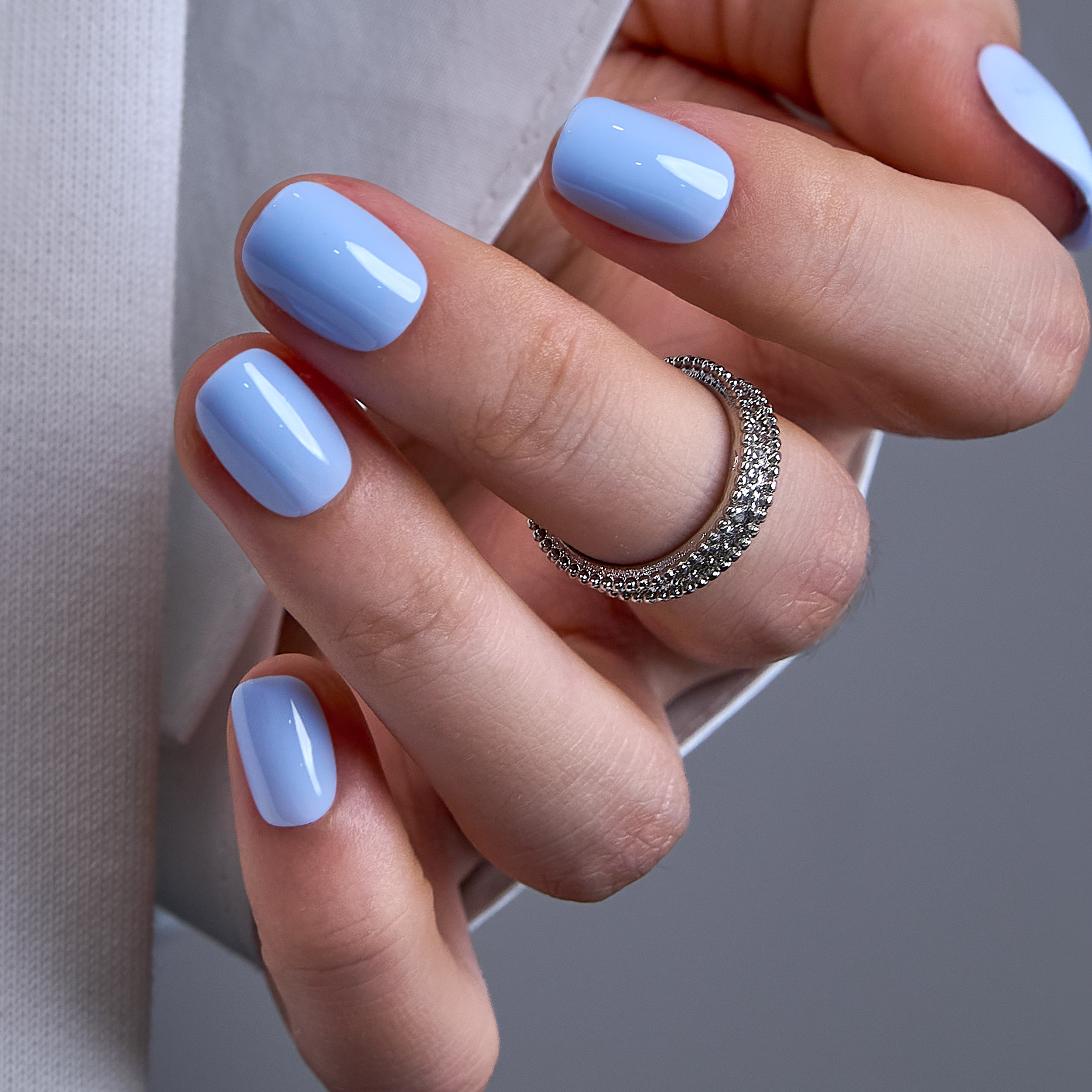 Sky Charm RS Squoval squoval press-on nails