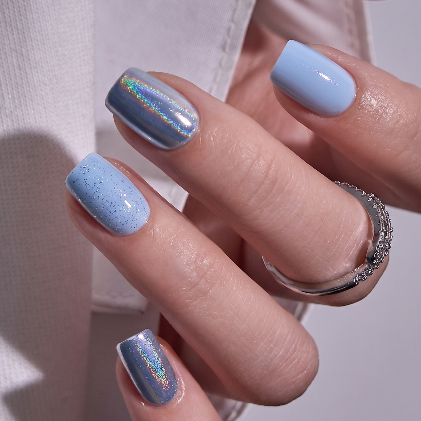 Sky Prism S Squoval squoval press-on nails