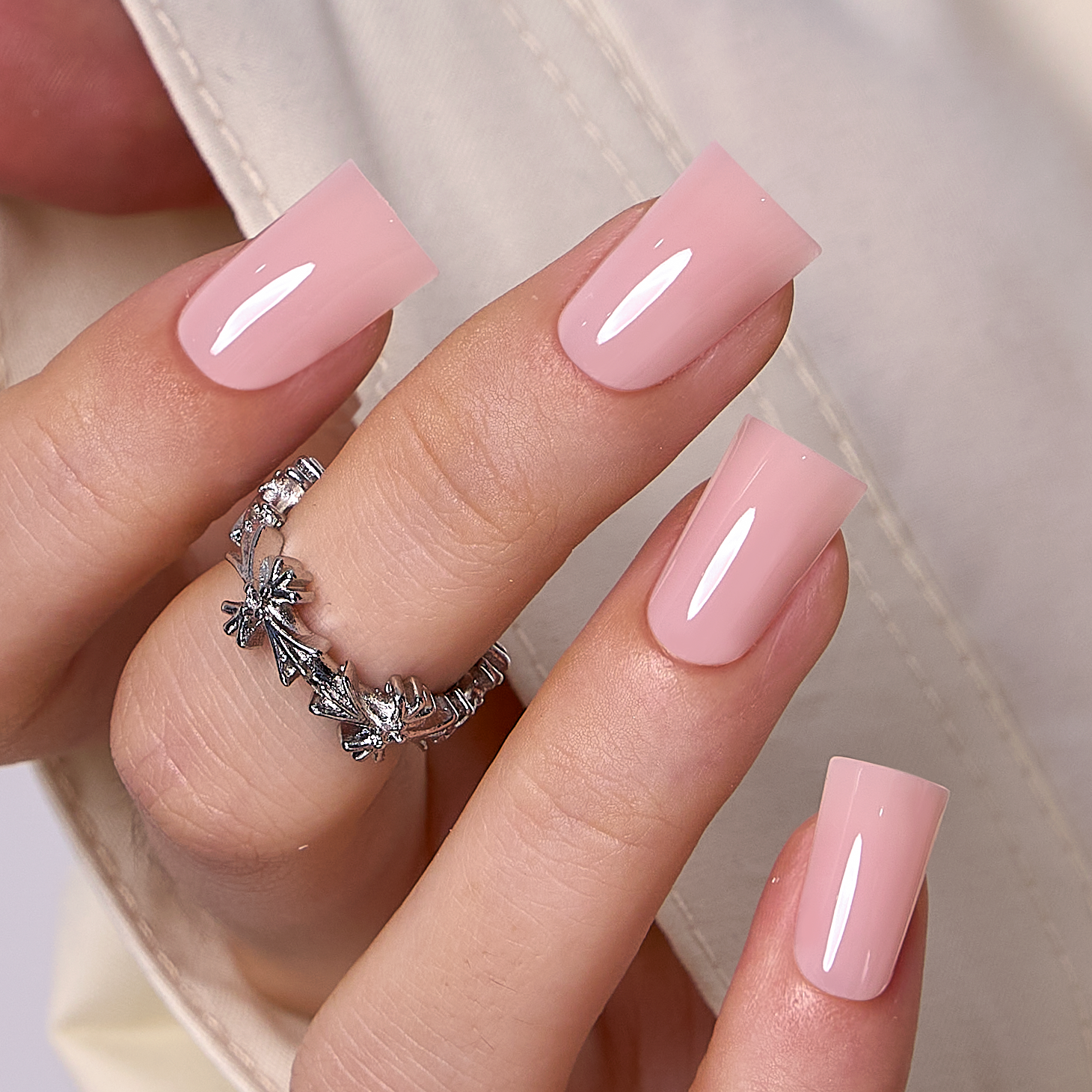 Soft Rosy Glow – M Duckbill