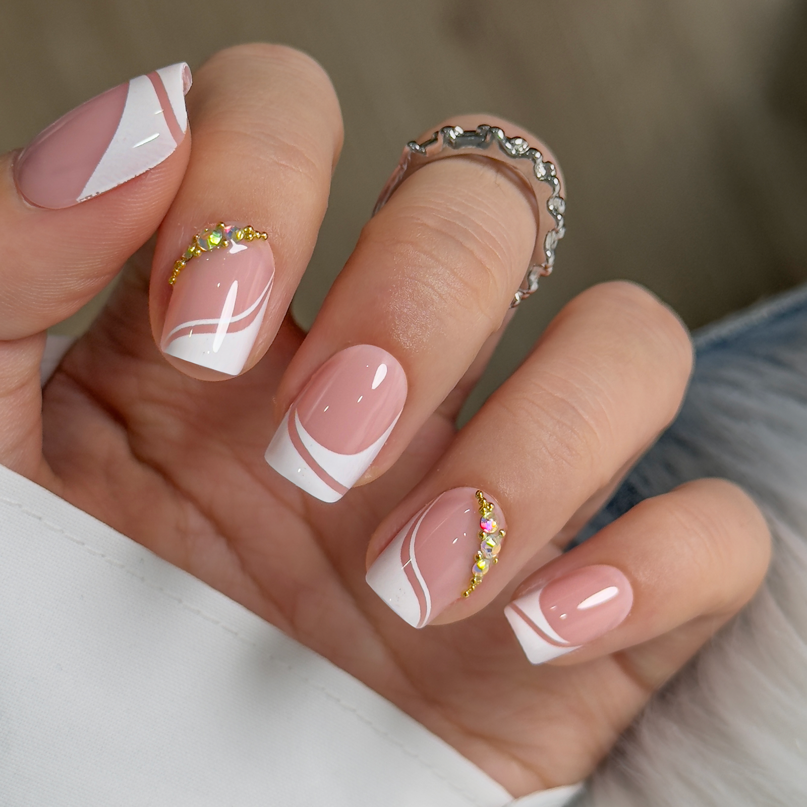 Soft Veil Luster  –  S Squoval
