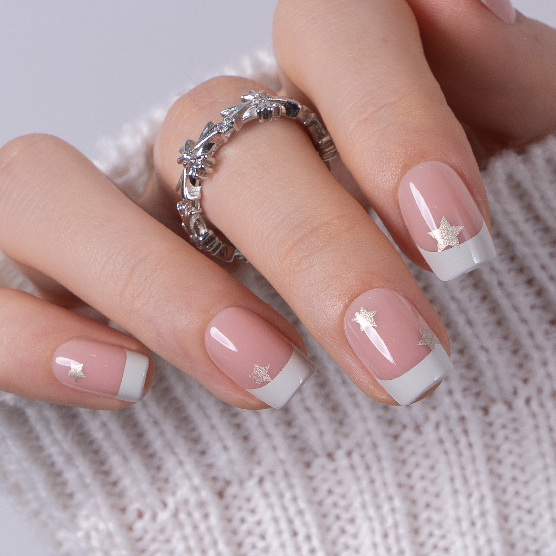 Star French S Squoval squoval press-on nails