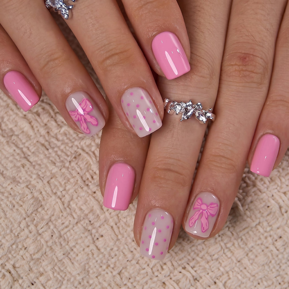 Sugar Bow S Squoval squoval press-on nails